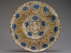 Lusterware Plate with Coat of Arms of Castilla-León