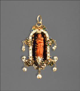 Pendant with the Virgin (of Trapani) and Child in a Niche