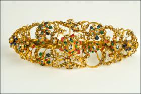 Hair ornament (headdress in enamelled gold set with diamonds)
